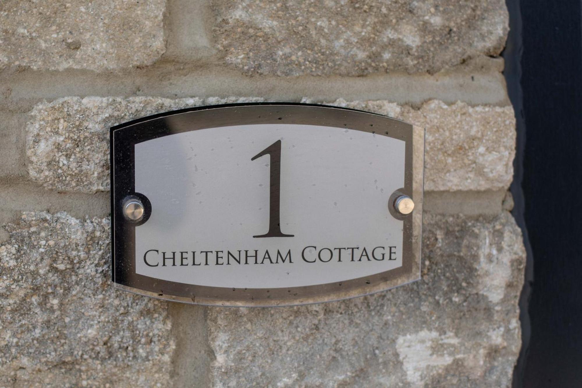 Aintree Cottage サイレンセスター エクステリア 写真